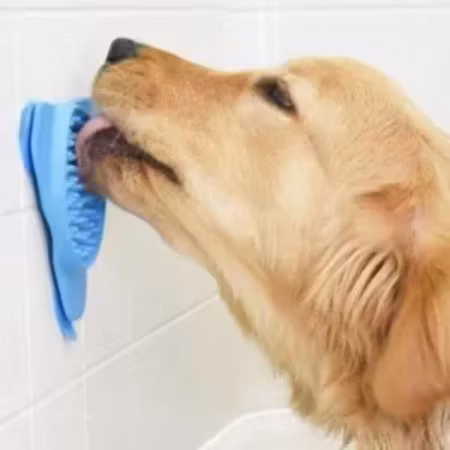 Dog Bath Treater hundlockare som gör badet enklare