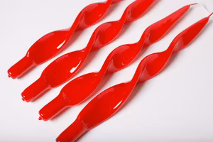 Twist stakelys, rød lakk 4 pk