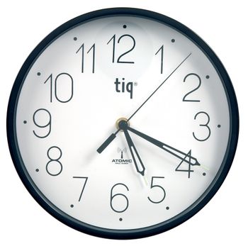 Tiq väggur med ram i plast, radiokontrollerad, 22,5 cm - W99151RC