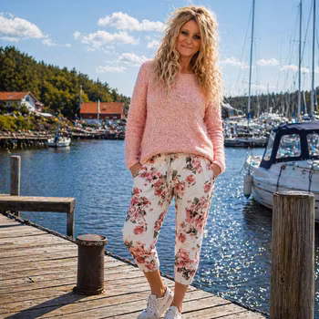 Tynn strikket rosa genser frs Moondust