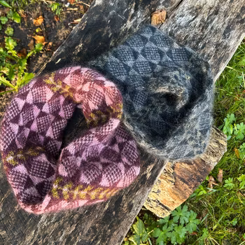 Garnpaket till Halskragen Sandarve färgställning Rosa mjölk