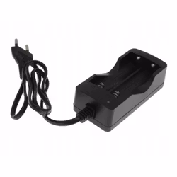 LC5 Laddare + 2 x 18650 Litium Batterier
