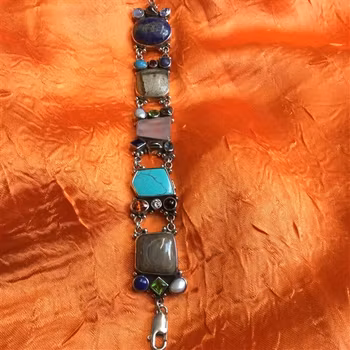 Silver Armband med halvädelstenar