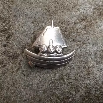Kalevala silverbrosch Båten
