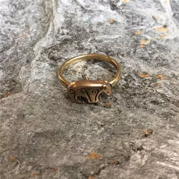 Kalevala Urtid Björn brons