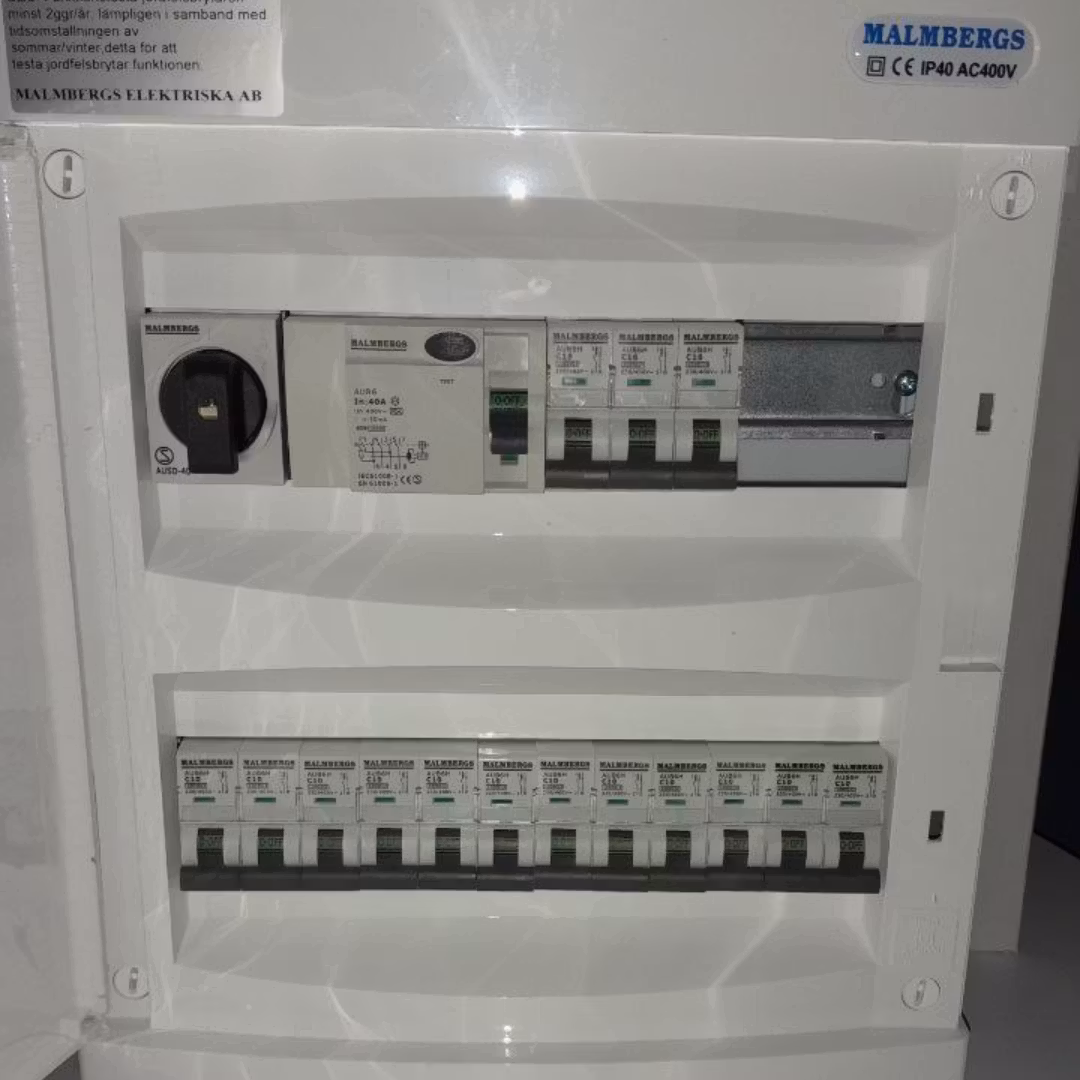 Malmbergs Elcentral komplett 2x12 moduler