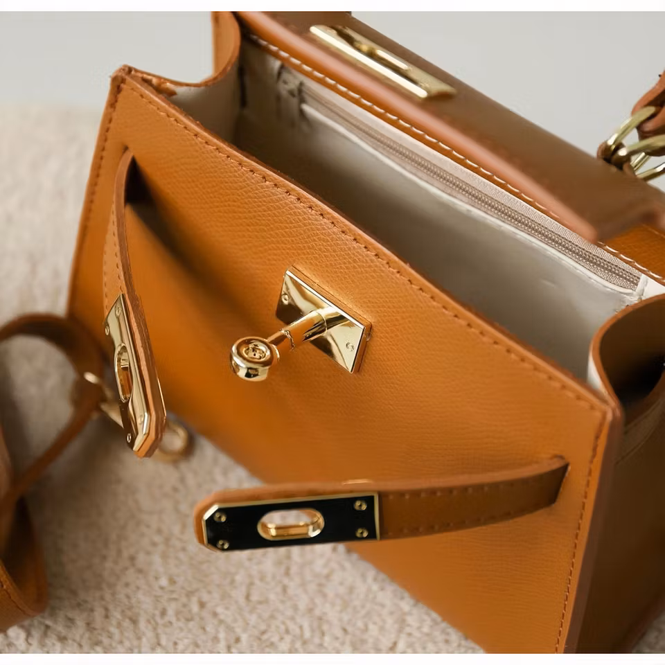 Alessandra taupe Italiensk Saffiano-skinnveske, håndlaget i Firenze