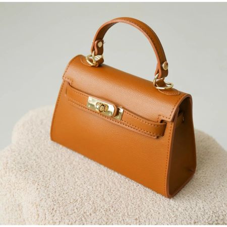 Alessandra bordeaux Italiensk Saffiano-skinnveske, håndlaget i Firenze