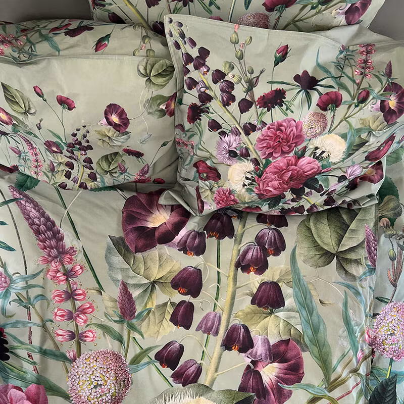 Blossom Garden økologisk bomull dynetrekk 220cm med pynteputetrekk