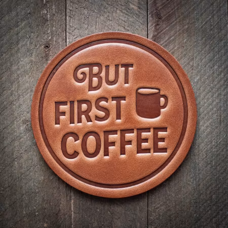 Men först kaffeglasunderlägg i läder, 10 cm