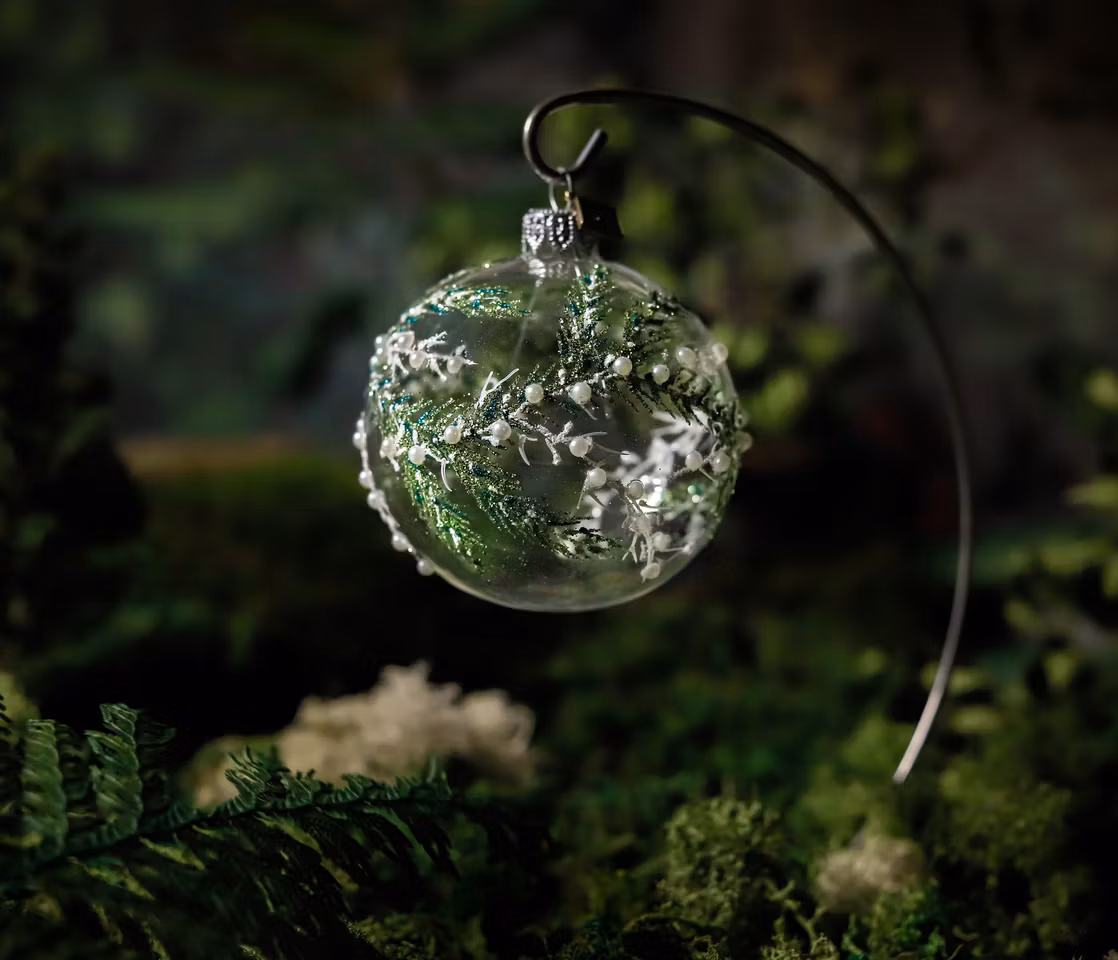 Vinterkvisten, 8 cm hånddekorert glasskule