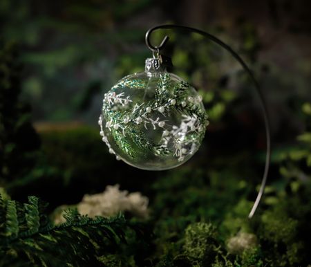 Vinterkvisten, 8 cm hånddekorert glasskule