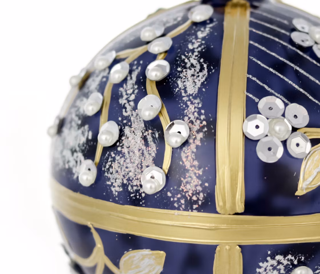 Natthagen, 10 cm hånddekorert glasskule