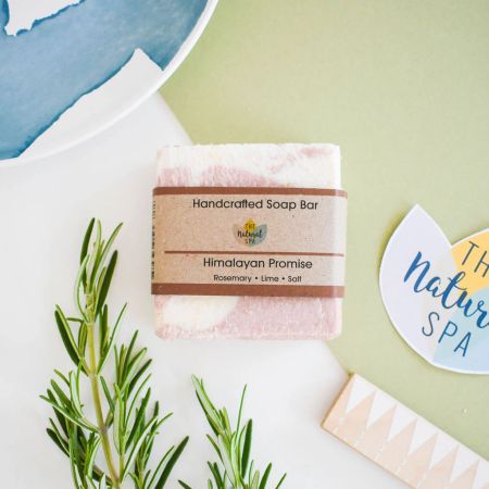 Himalaya-løftet Såpebar 100g, Rosmarin,Lime og Himalaya Rosa Salt