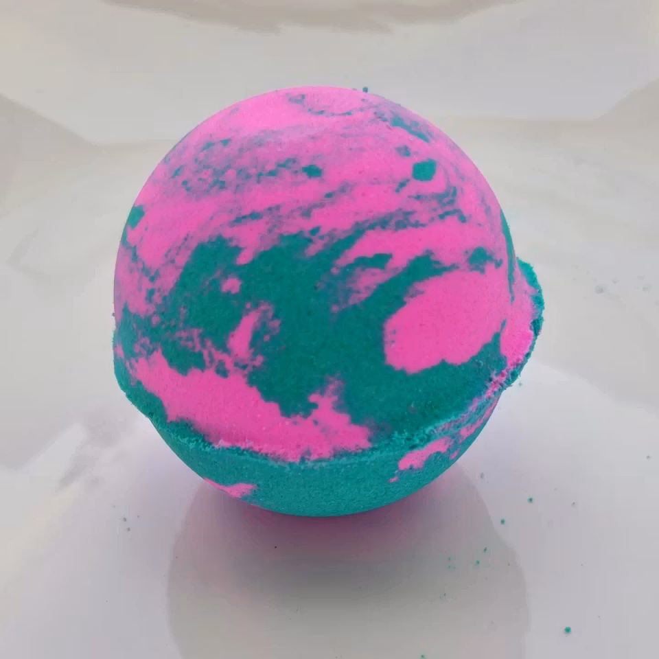 Candy soak badebombe med skum, 7 cm.