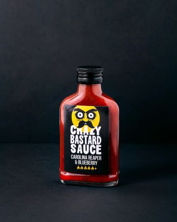 Crazy Bastard chilisaus Carolina Reaper og blåbær