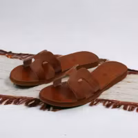 Skinnsandaler, flere varianter, håndlagd i Marokko