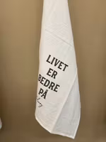 Livet er bedre på Inderøy, kjøkkenhåndkle 70x48 cm