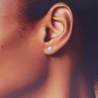 Hjerte med sløyfe håndlagde øredobber i sterling sølv