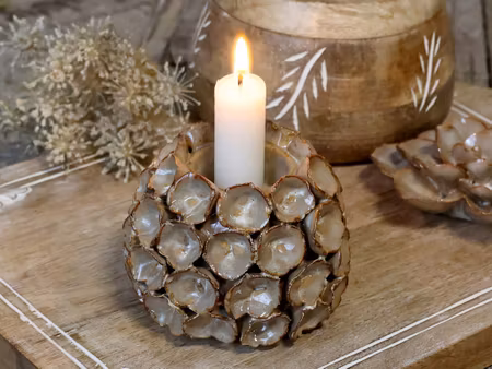 Lysestake i keramikk