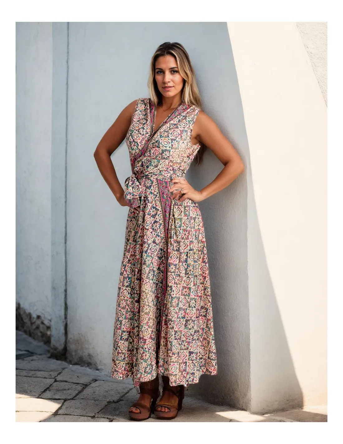 Kjole omslags beige i silke