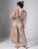 Jumpsuit beige i silke