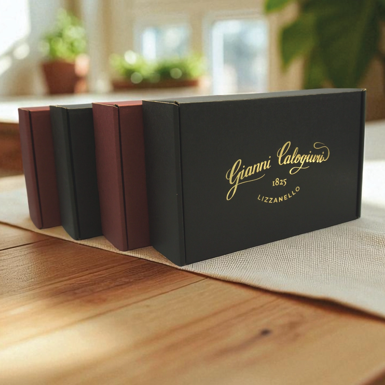 3pk gaveeske med høykvalitets fiken-balsamico(8 år), original balsamico(12 år) granateple-balsamico(8 år), 3 x 50ml.