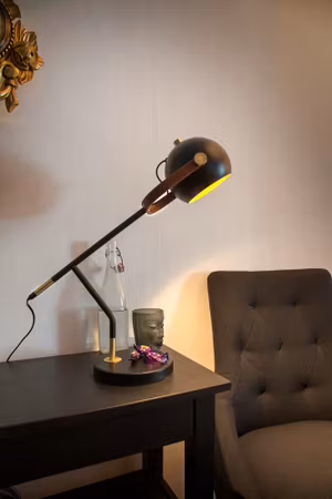 Bow bordslampa svart