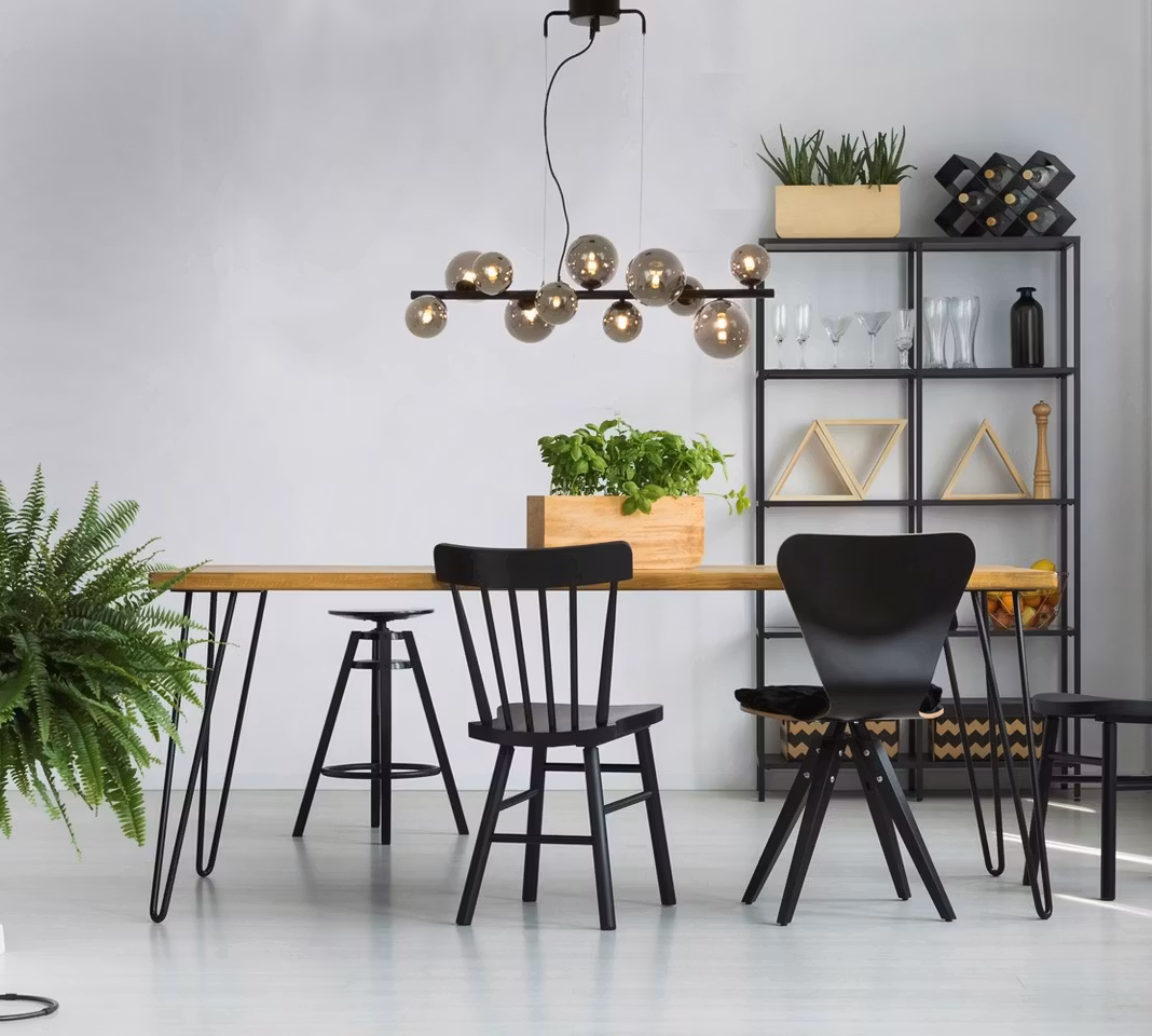 Atom taklampa svart/rök