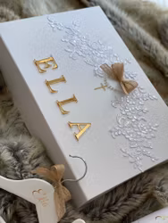 LEANDRA Lace Box with Plexi