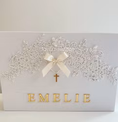 LEANDRA Lace Box with Plexi