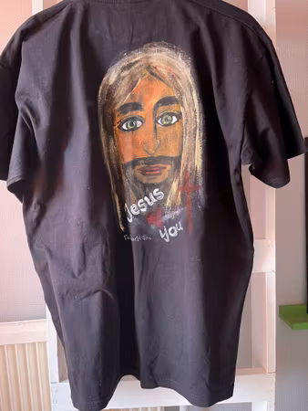 Jesus loves you