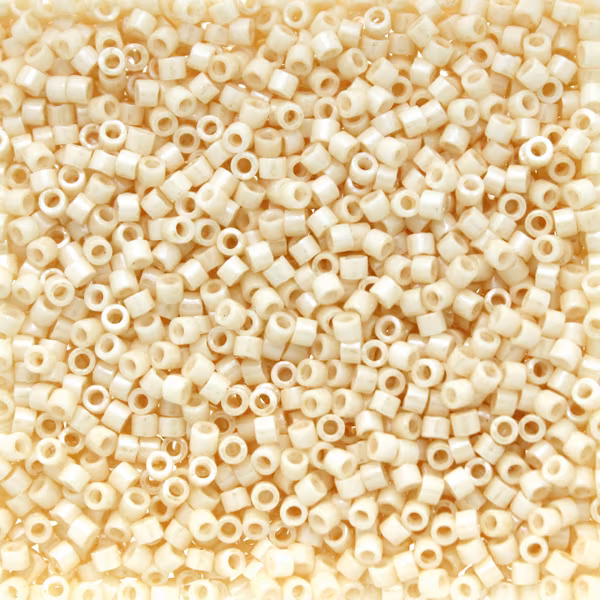 Opaque Antique Beige Luster DB-0204 Delica 11/0 5g