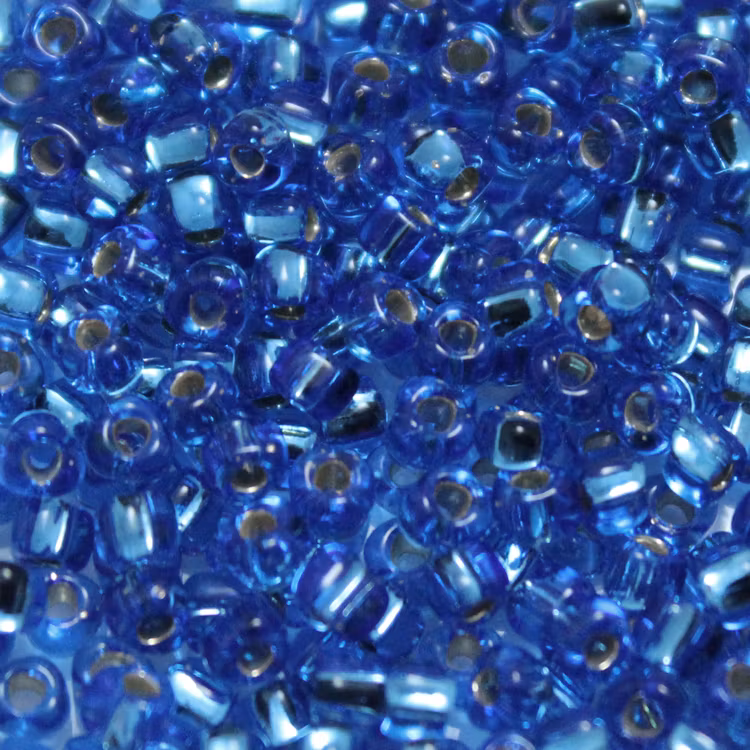 Silverlined Sapphire TR8-0019 Miyuki Triangle 8/0 10g