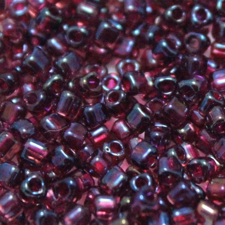 Spkl Fuchsia Lined Ametyhst TR8-3546 Miyuki Triangle 8/0 10g