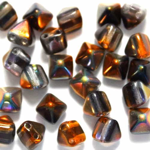 Crystal Magic Copper Pyramid Beads 6x6mm 25st