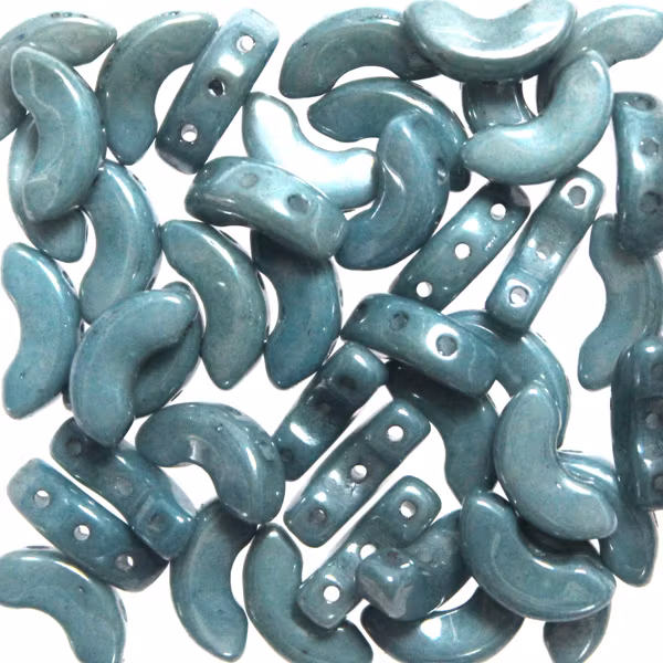 Opaque White Blue Luster Arcos 5g