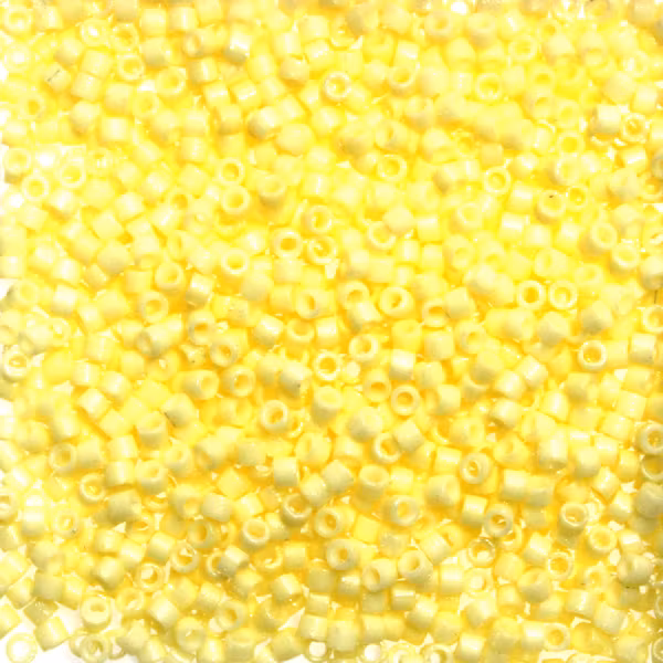 Duracoat Opaque Light Lemon Ice DB-2101 Delica 11/0 5g