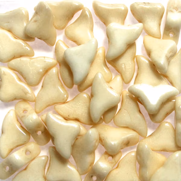 Opaque White Beige Luster Helios 5g