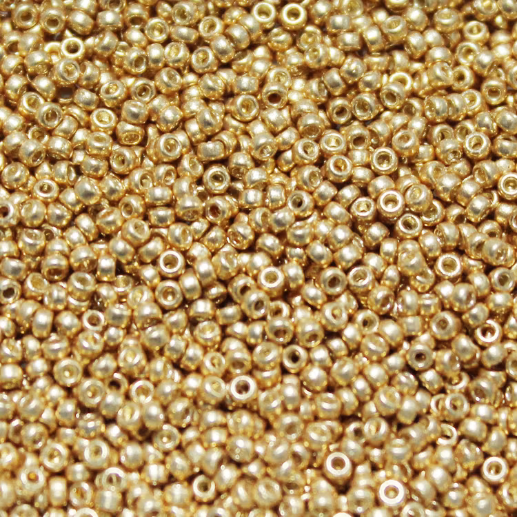 Duracoat Galvanized Champagne 15-4204 Miyuki Seedbeads 15/0 5g