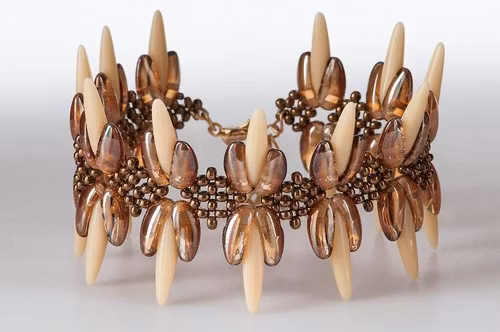 Thorny Twig Armband PDF