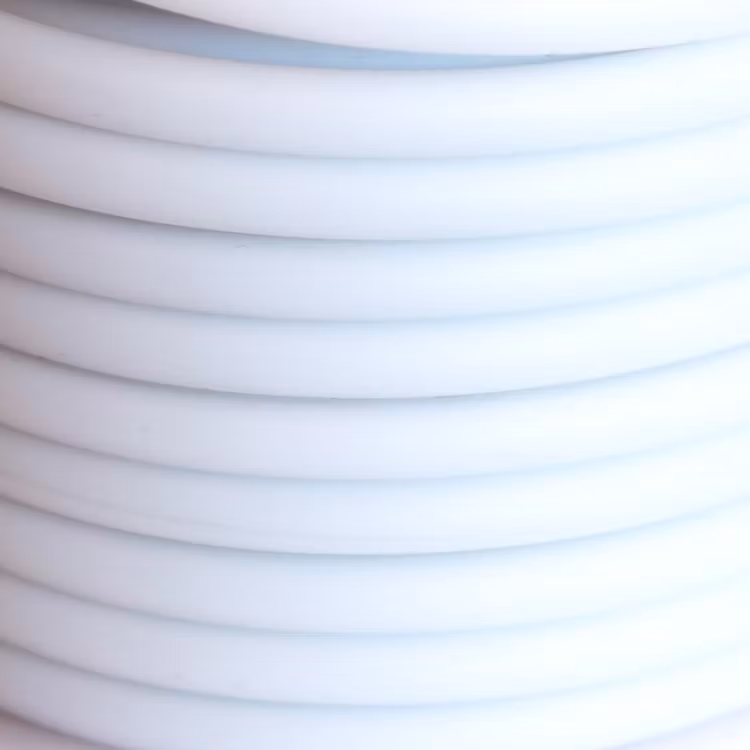 Vit Smyckesslang 4mm Rund 1m