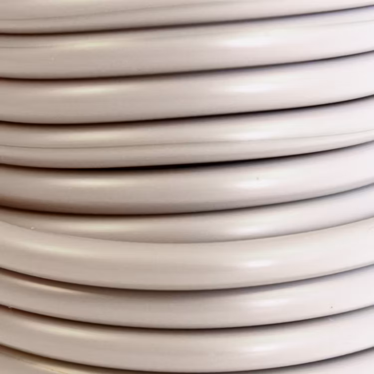 Grå Smyckesslang 4mm Rund 1m