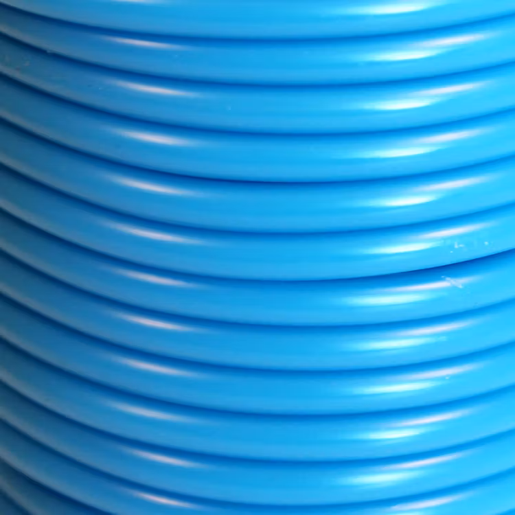 Turkos Smyckesslang 4mm Rund 1m