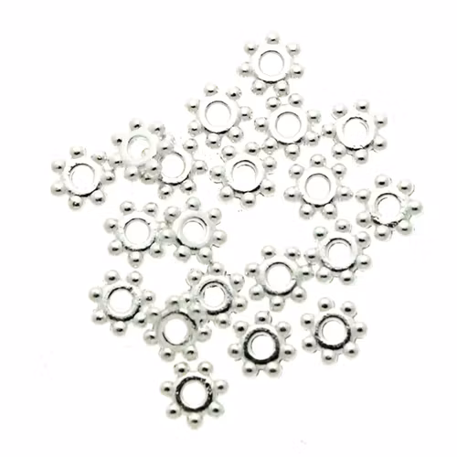 Silverfärgad Daisy Mellandel 4mm 20st
