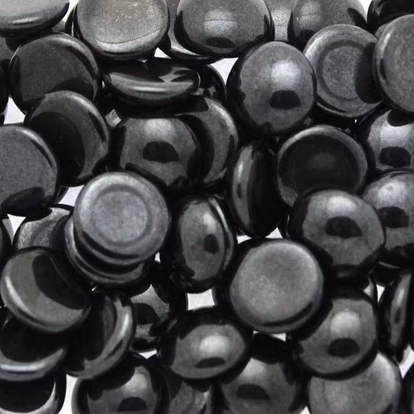 Hematite Cabochon Par Puca 8mm 5g