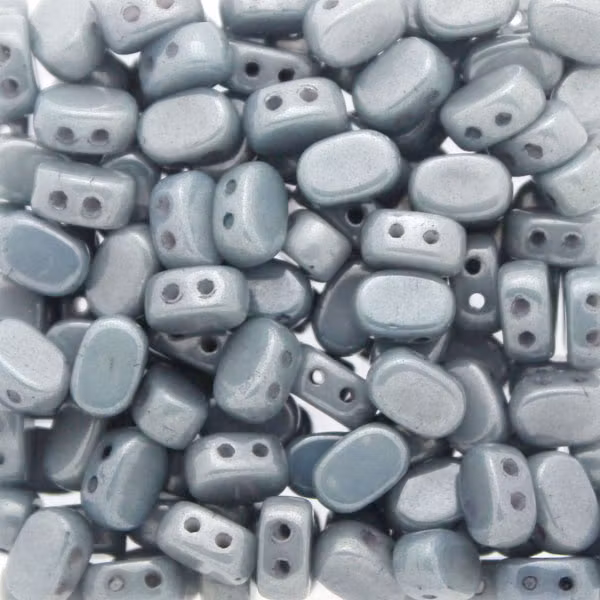 Opaque White Blue Luster Lipsi 5g