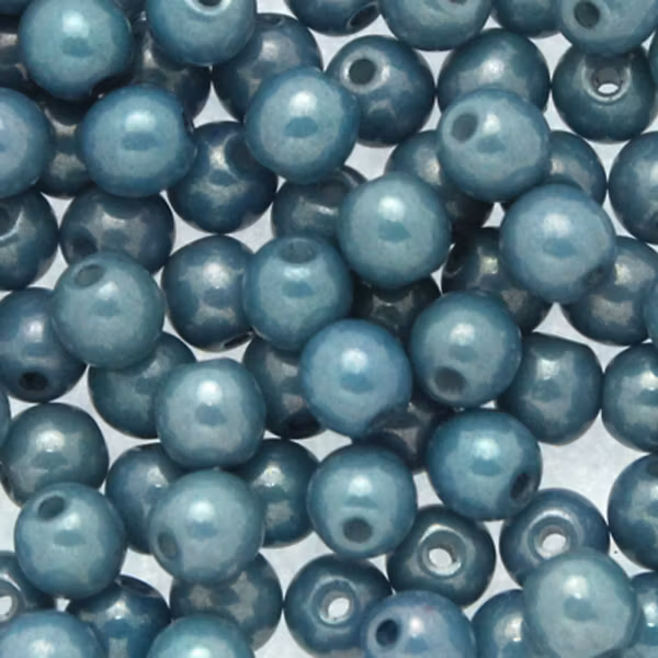 Opaque White Blue Luster Runda/Druks 6mm 50st