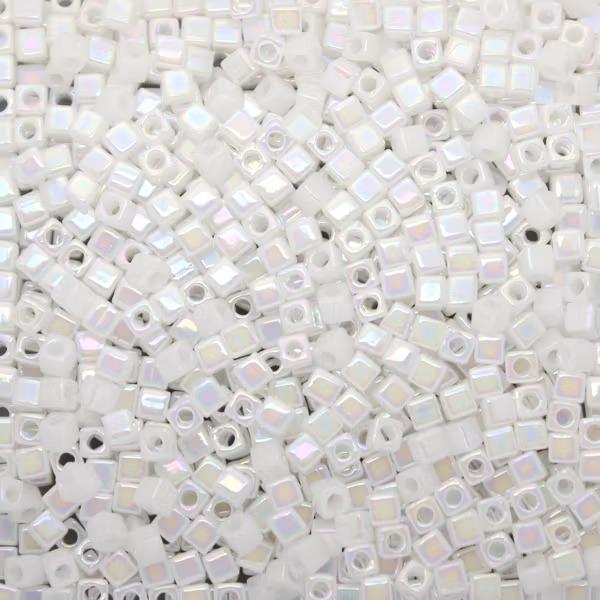 White Pearl AB SB18-0471 Miyuki 1,8mm Cube 10g