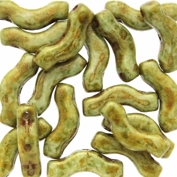Opaque Green Spotted Bridge Beads 5g